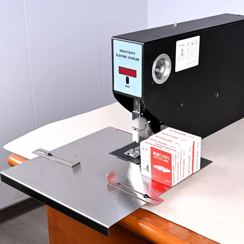 Engrapadora Eléctrica de 60W,  - Electric Stapler Heavy reseña y precio